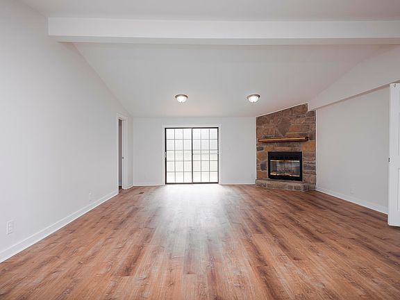 2nd image of 149 Testo Dr