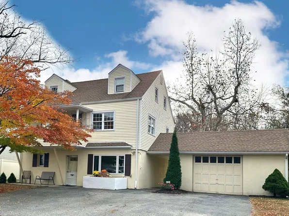 100 Beecher Avenue, Shelton, CT 06484