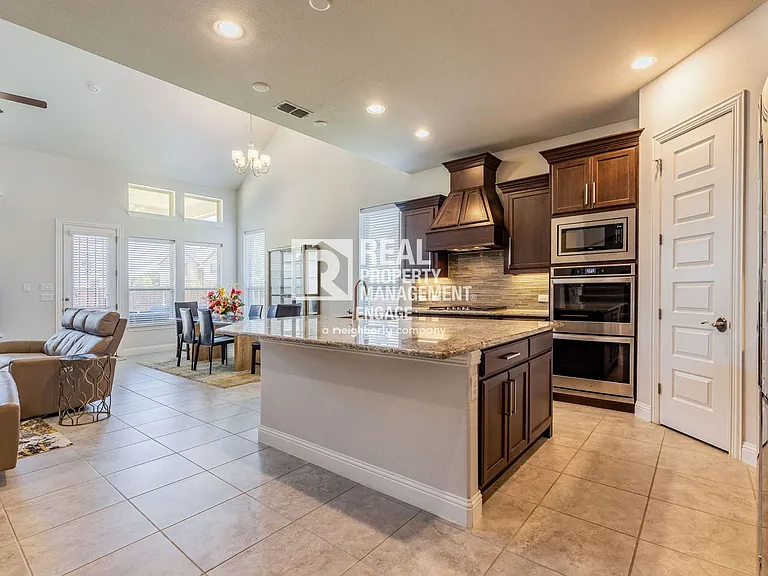 7757 Cooke Dr — Photo 12