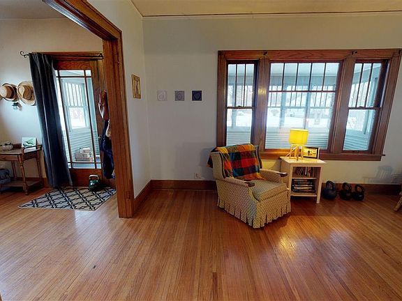 4th image of 118 N Dakota St