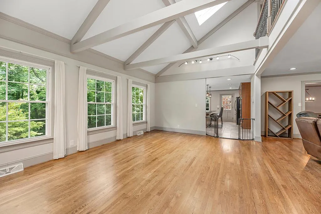 471 Sherwood Forest Rd — Photo 3