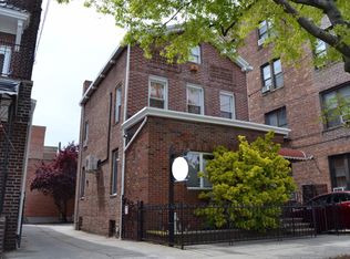 2718 E 21st St, Brooklyn, NY 11235