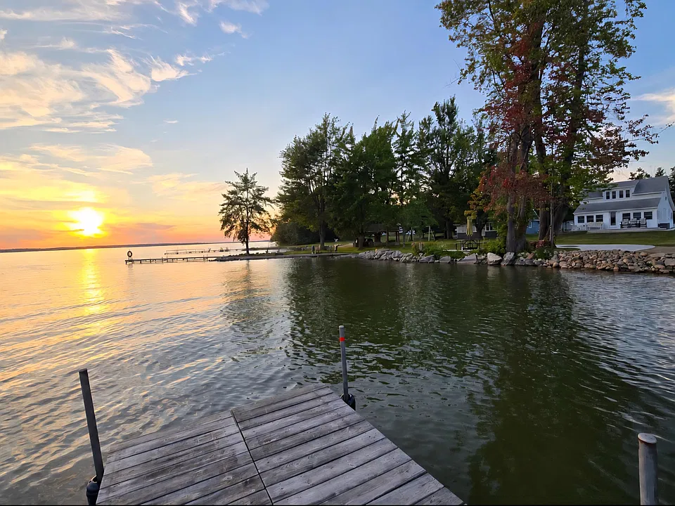 Long Lake Park Rd