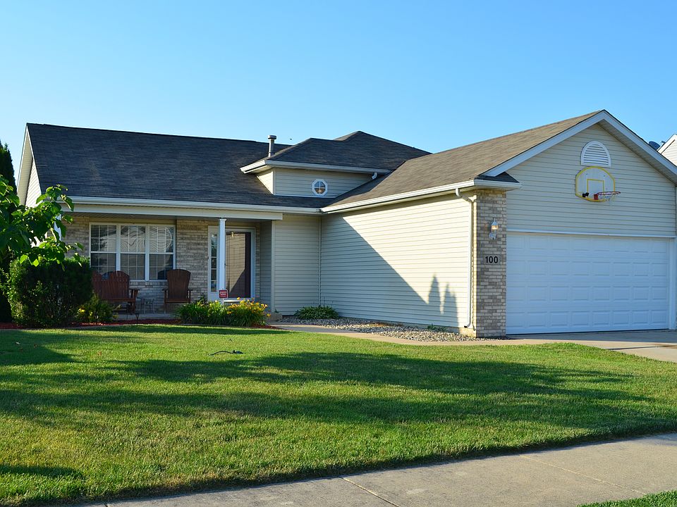 1st image of 100 Hidden Lake Dr
