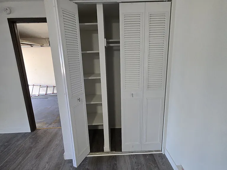 685 Manor Way — Photo 10