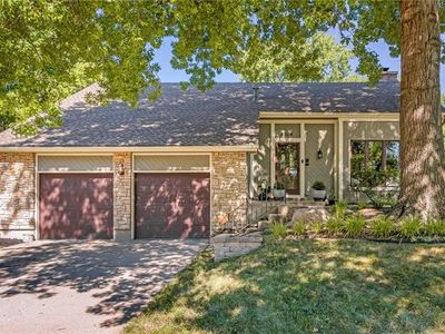 8004 Hauser Dr, Lenexa, KS, 66215