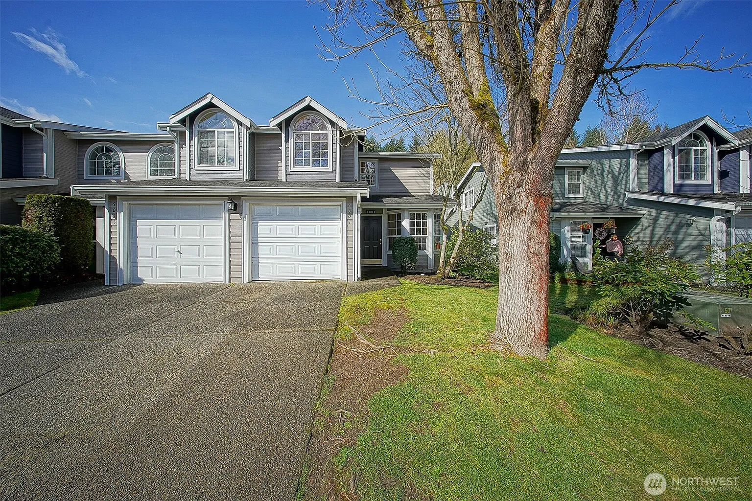 6001 Merlot Lane SE photo 1