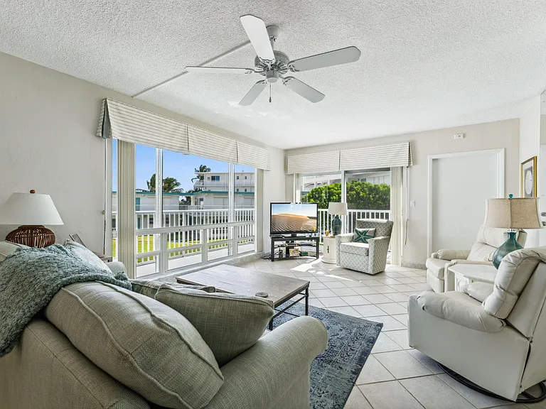1470 S Ocean Blvd #1002 — Photo 6