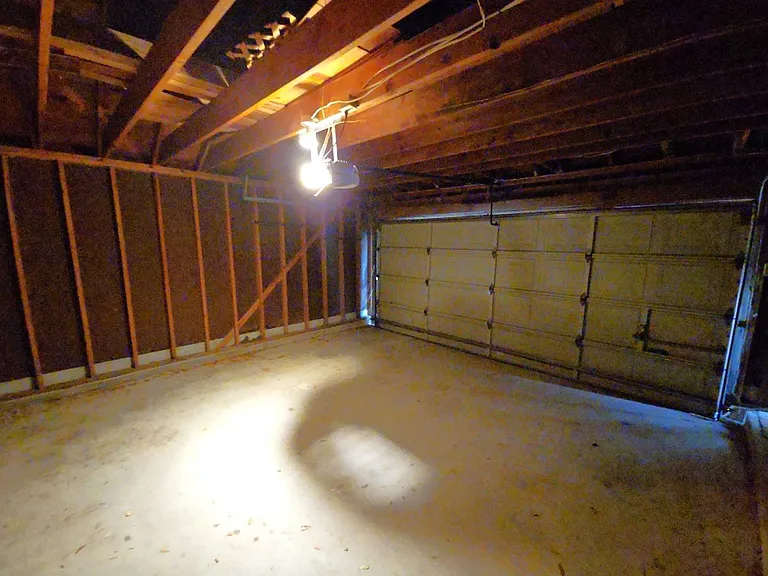 2502 Fairwind Dr — Photo 35