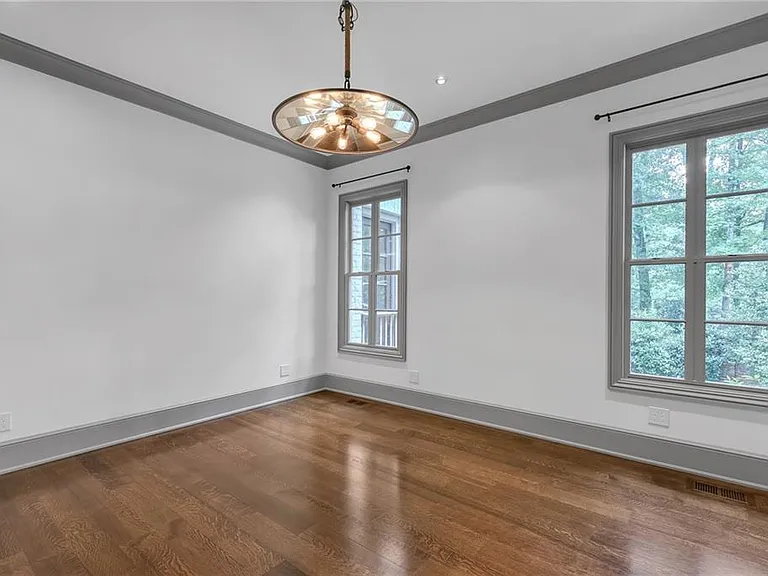 425 Broadland Rd NW — Photo 44