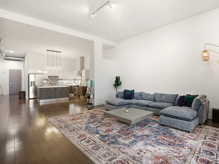 433 Pine Ave #306 — Photo 19