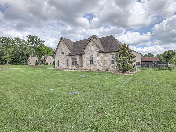 4th image of 232 Waldron View Dr