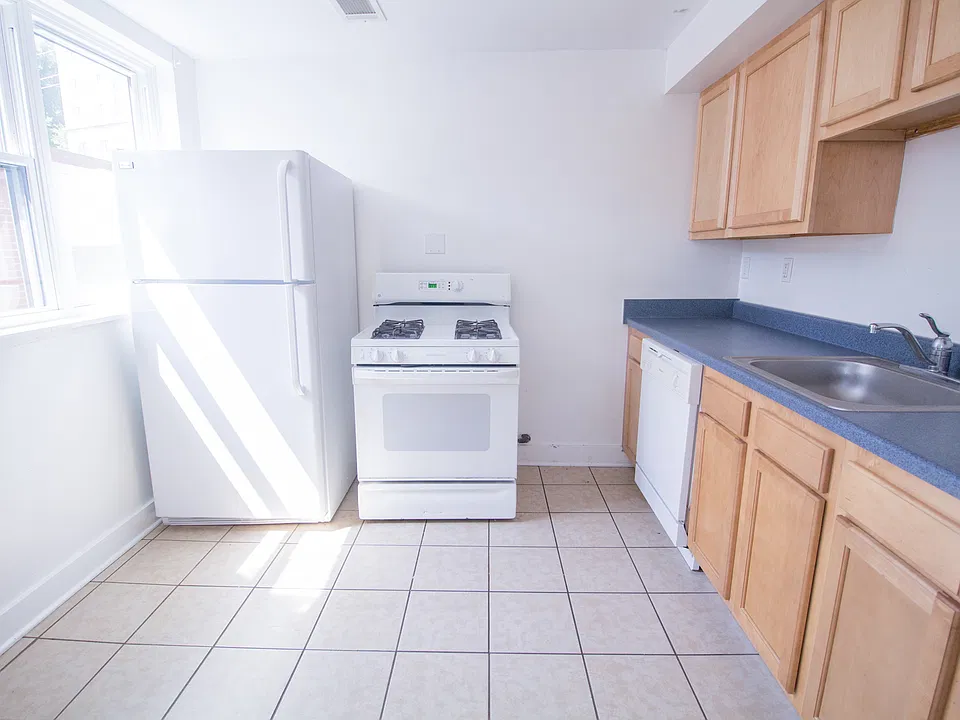 3891 Bigelow Blvd #4