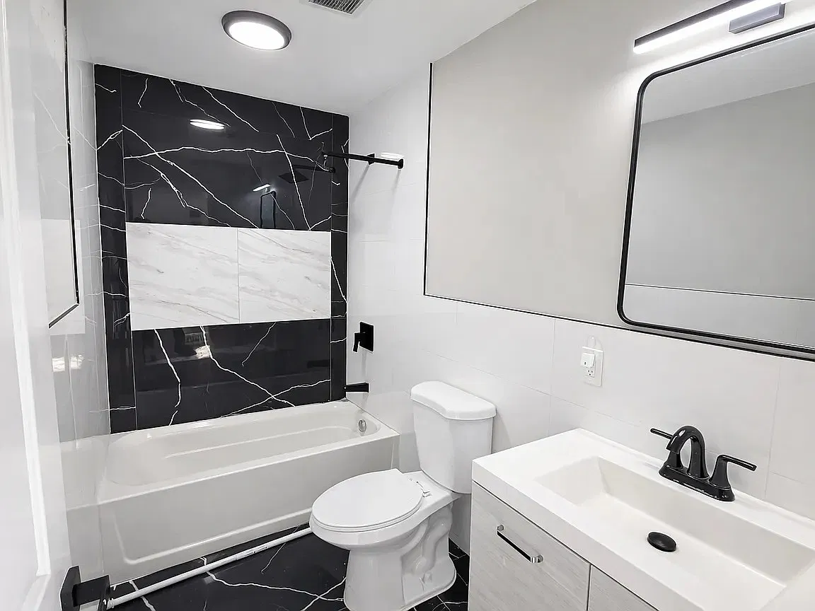 3 bed, $2,250 — Photo 1