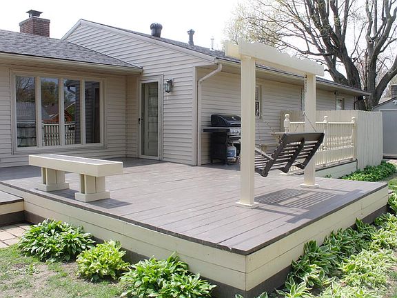 3rd image of 1721 Mohawk Dr