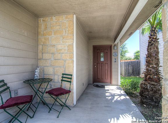 4th image of 9815 Woodland Pnes