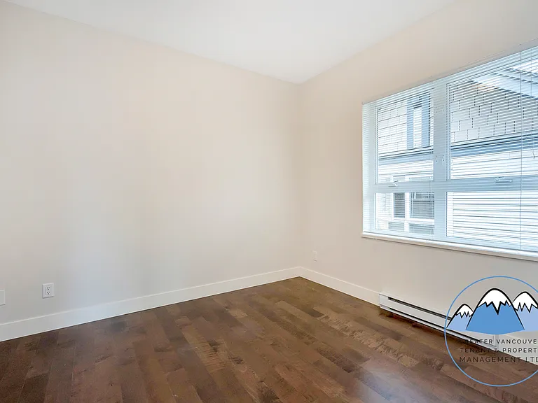 4458 Albert St #204 — Photo 14