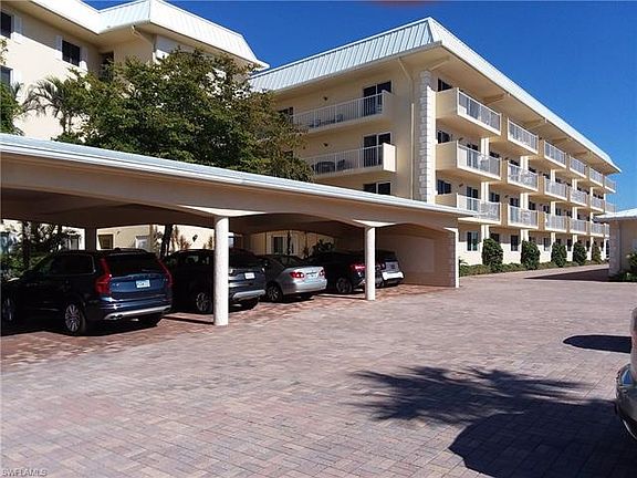 2nd image of 3000 Gulf Shore Blvd N APT 211