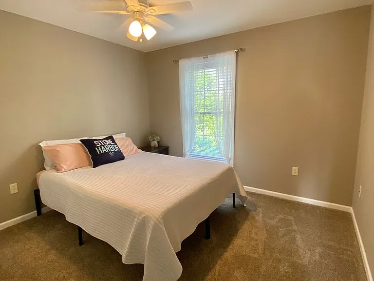 105 Hawk Ln — Photo 13