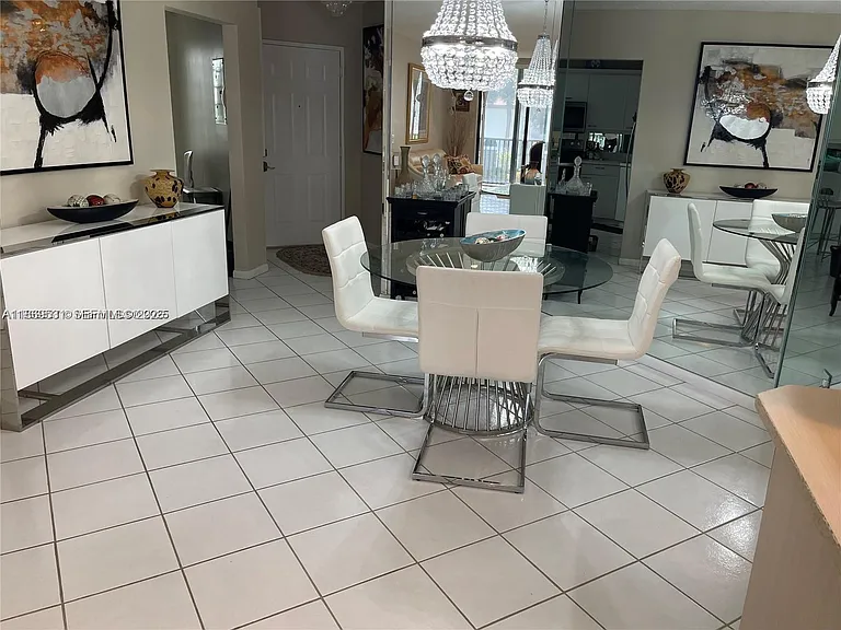 5133 Brisata Cir #L — Photo 14