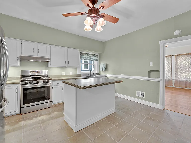 30 W Jackson Rd — Photo 18