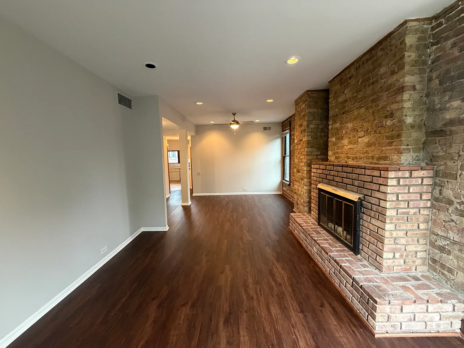 2 bed, 1200 sqft, $3,650 — Photo 4