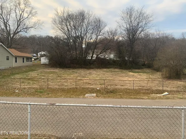 3225 Joyce Ave NW, Knoxville, TN 37921