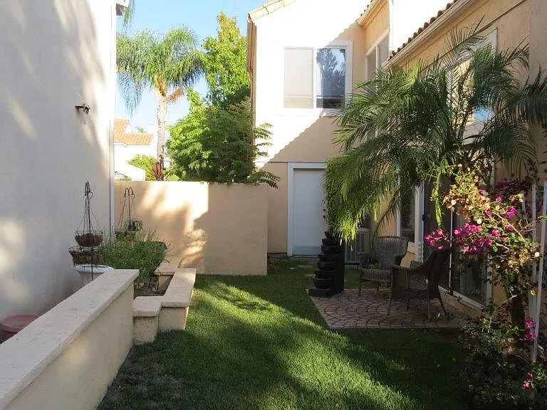 19 Belcanto — Photo 9