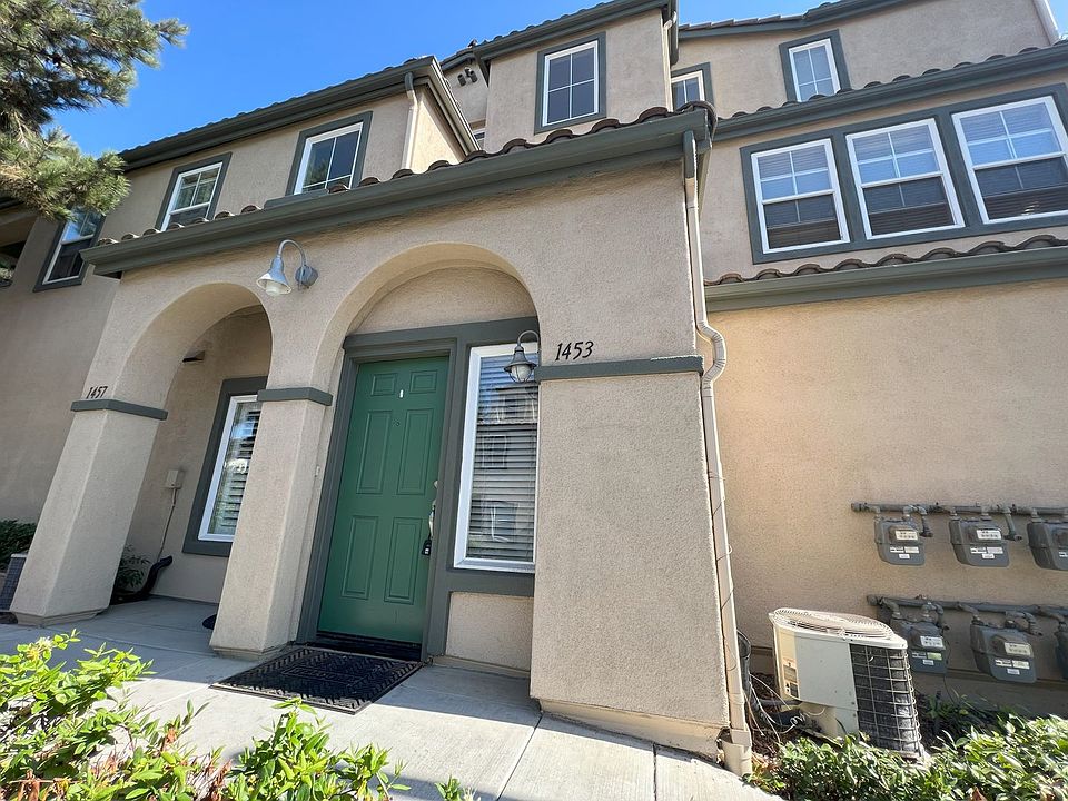 1st image of 1453 Paseo Orion