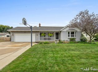 3775 Thunderbird Ave SW, Grandville, MI 49418