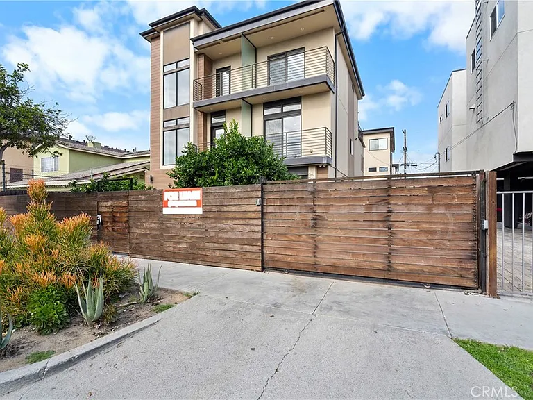 6009 1/2 Barton Ave #6009 — Photo 29