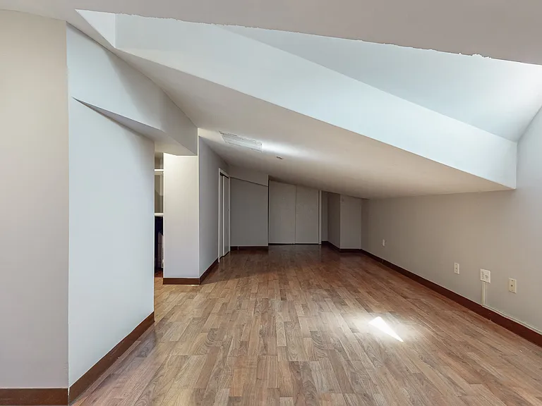 83-71 116th St #7B — Photo 19