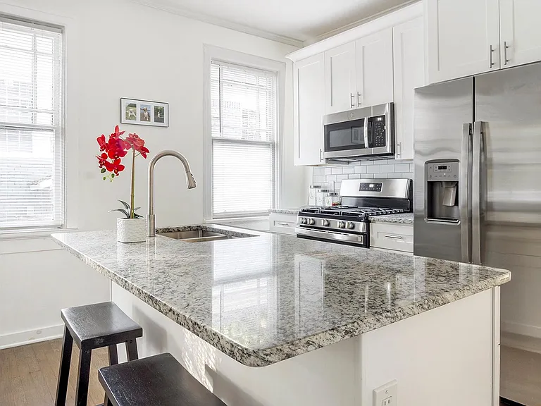 664 Somerset Ter NE #2 — Photo 11