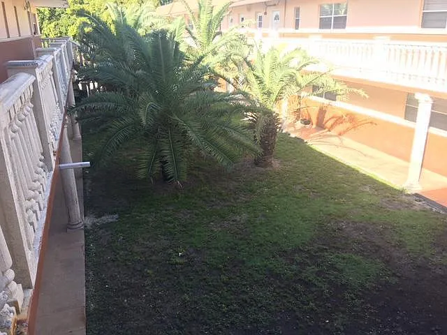 2 bed, 875 sqft, $1,895 — Photo 3