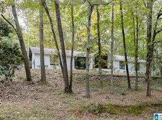 106 Rocky Ridge Rd, Sylacauga, AL 35150