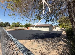 13269 Mohawk Rd, Apple Valley, CA 92308
