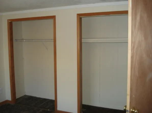 2530 Maple St, Port Huron, MI 48060