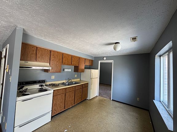 4th image of 2771 Queen City Ave #8