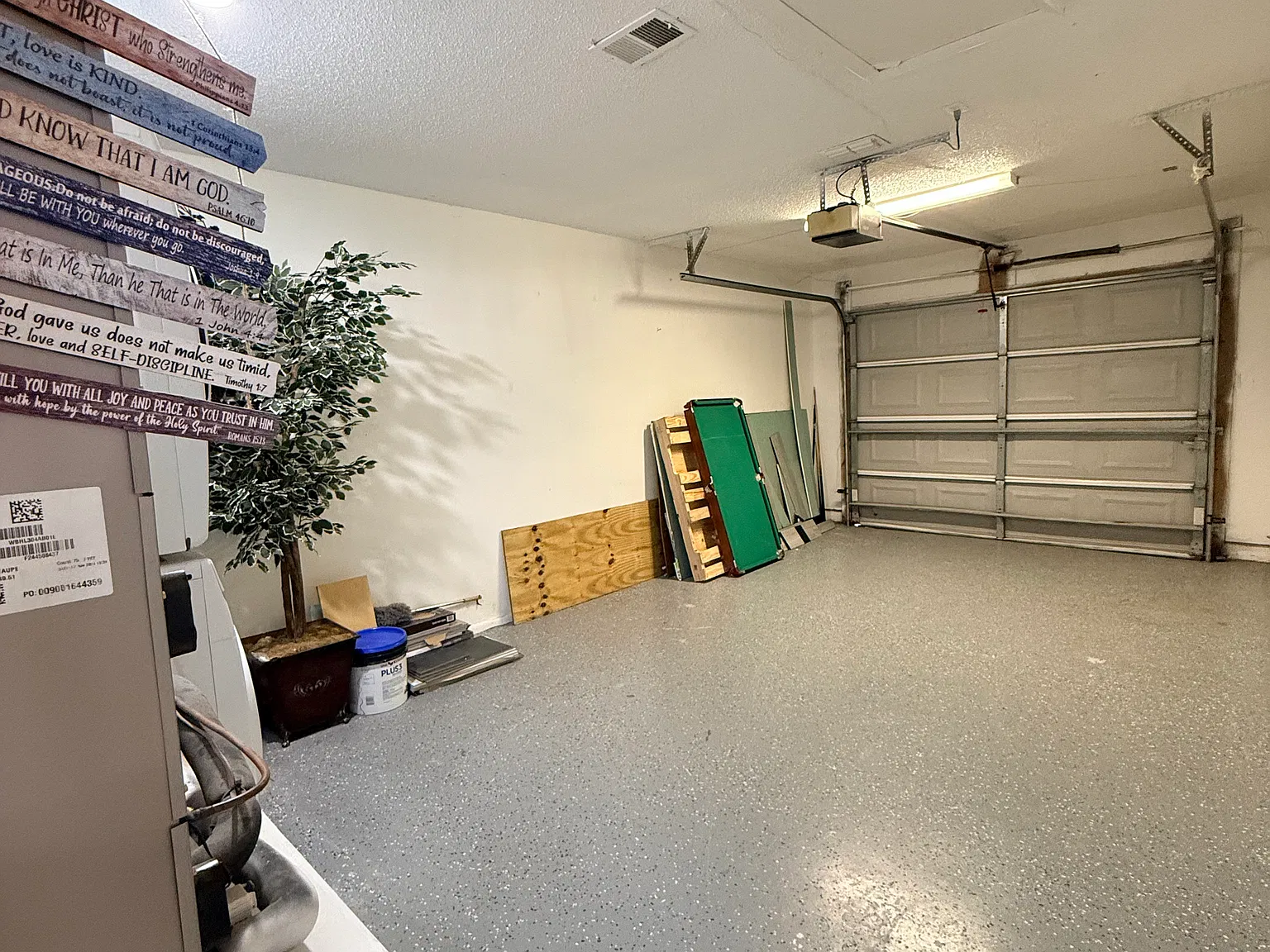 2 bed, 1033 sqft, $1,800 — Photo 4