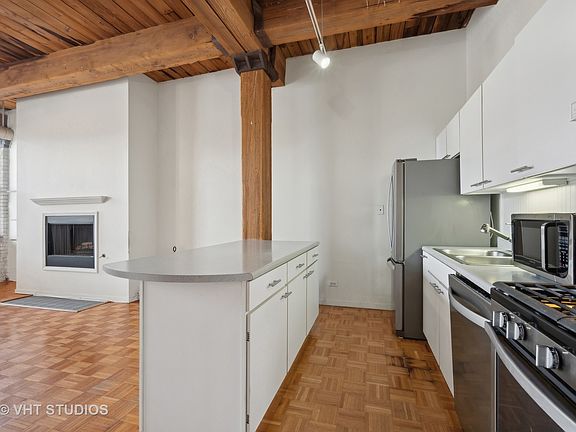 4th image of 4745 N Ravenswood Ave APT 205