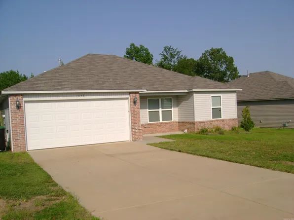 1048 Santa Fe Trl, Bauxite, AR 72011