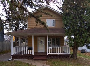 38 Winona St W, Saint Paul, MN 55107
