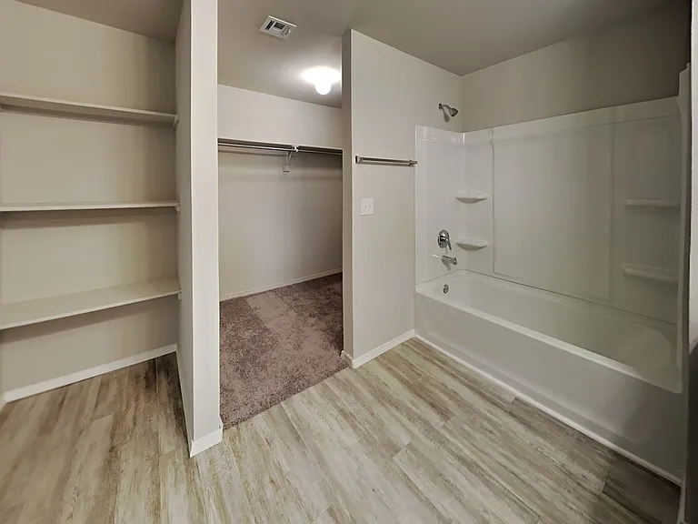 4313 Winding Brk — Photo 11