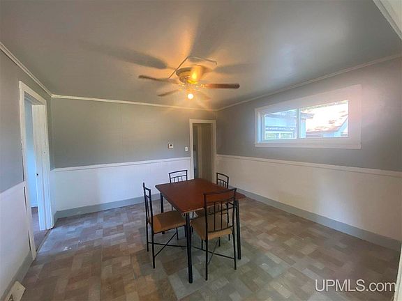 5th image of 556 Dickinson Blvd