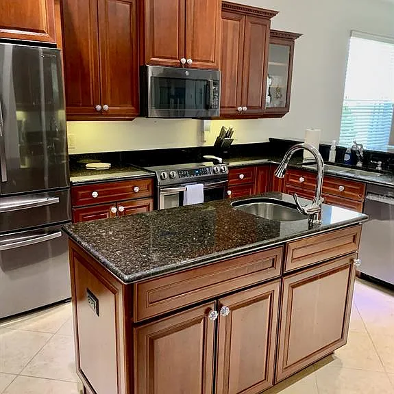 24312 Westgate Blvd — Photo 14