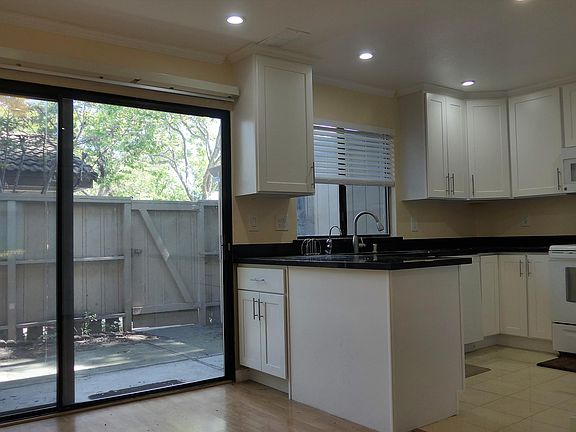 4th image of 6223 Joaquin Murieta Ave