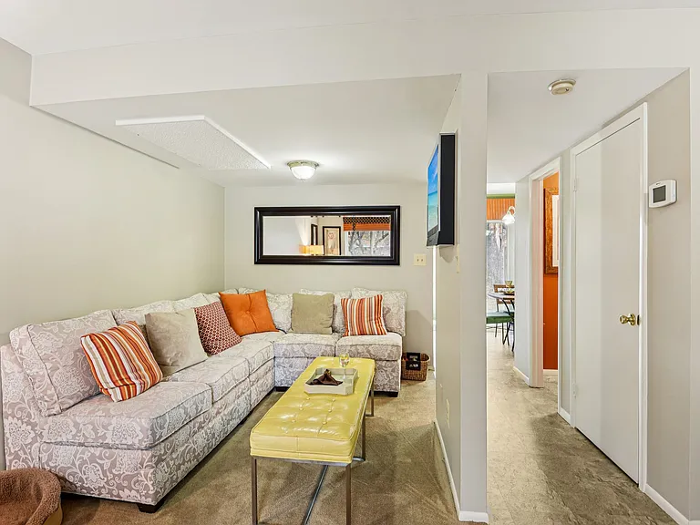 Howard Hills Rental Townhomes and Duplexes — Photo 64