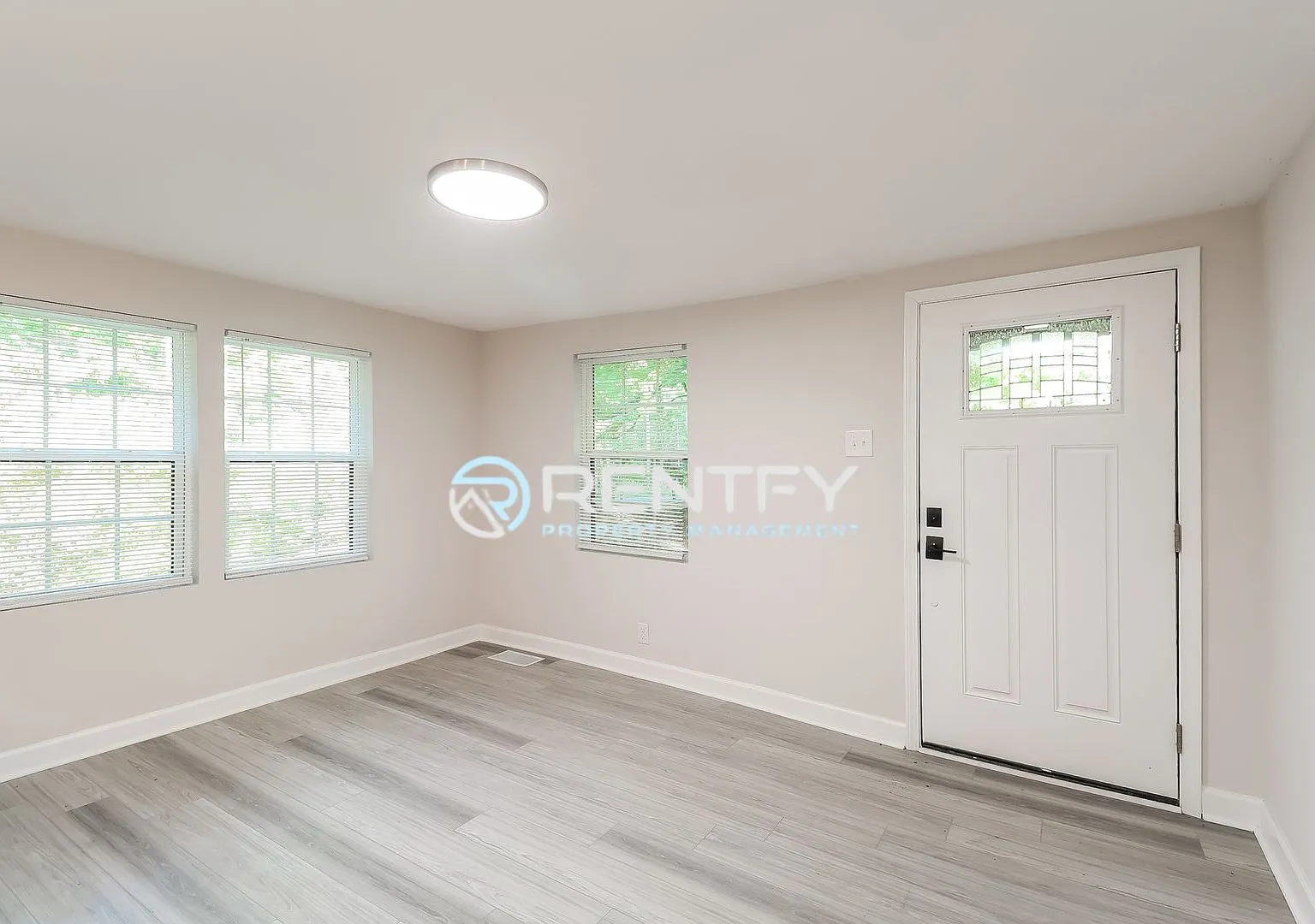 9304 Legranger Rd — Photo 4