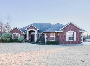 18 Raintree St, Ponca City, OK 74604