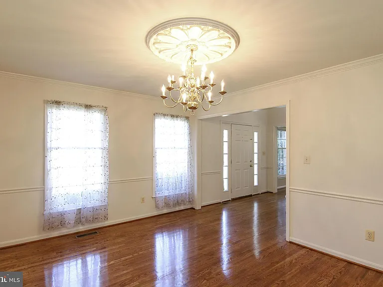 4269 Exeter Dr — Photo 6